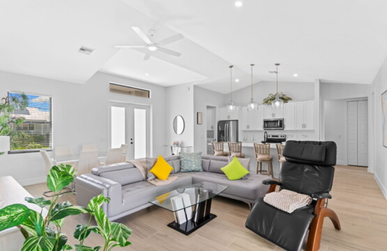 4 web or mls A0105762