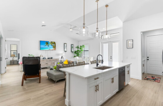 8 web or mls A0105801