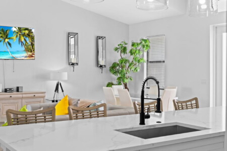 9 web or mls A0105807