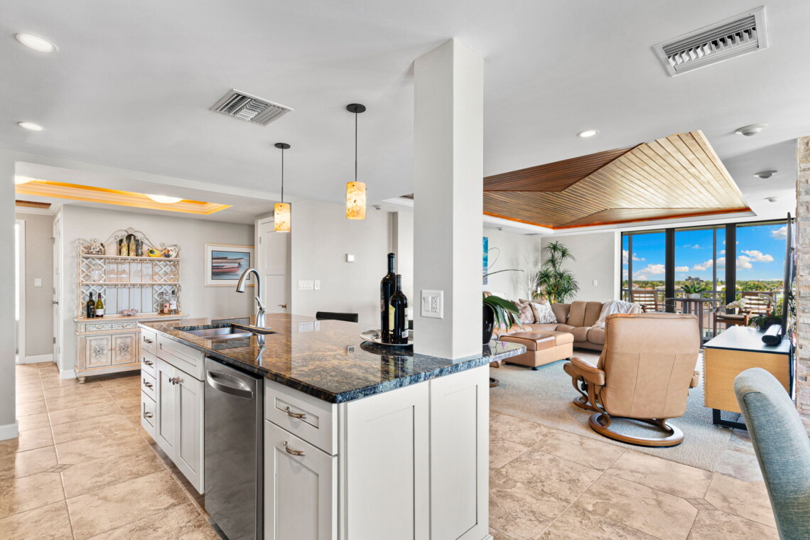 12 web or mls A0104444