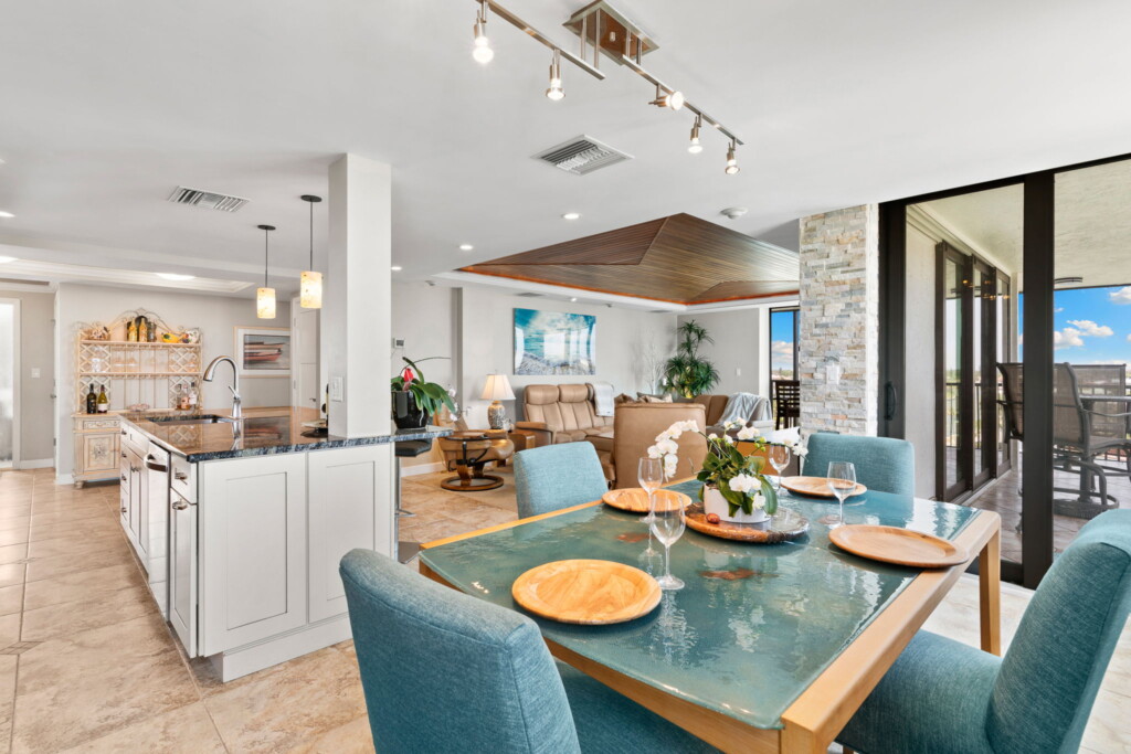 19 web or mls A0104479