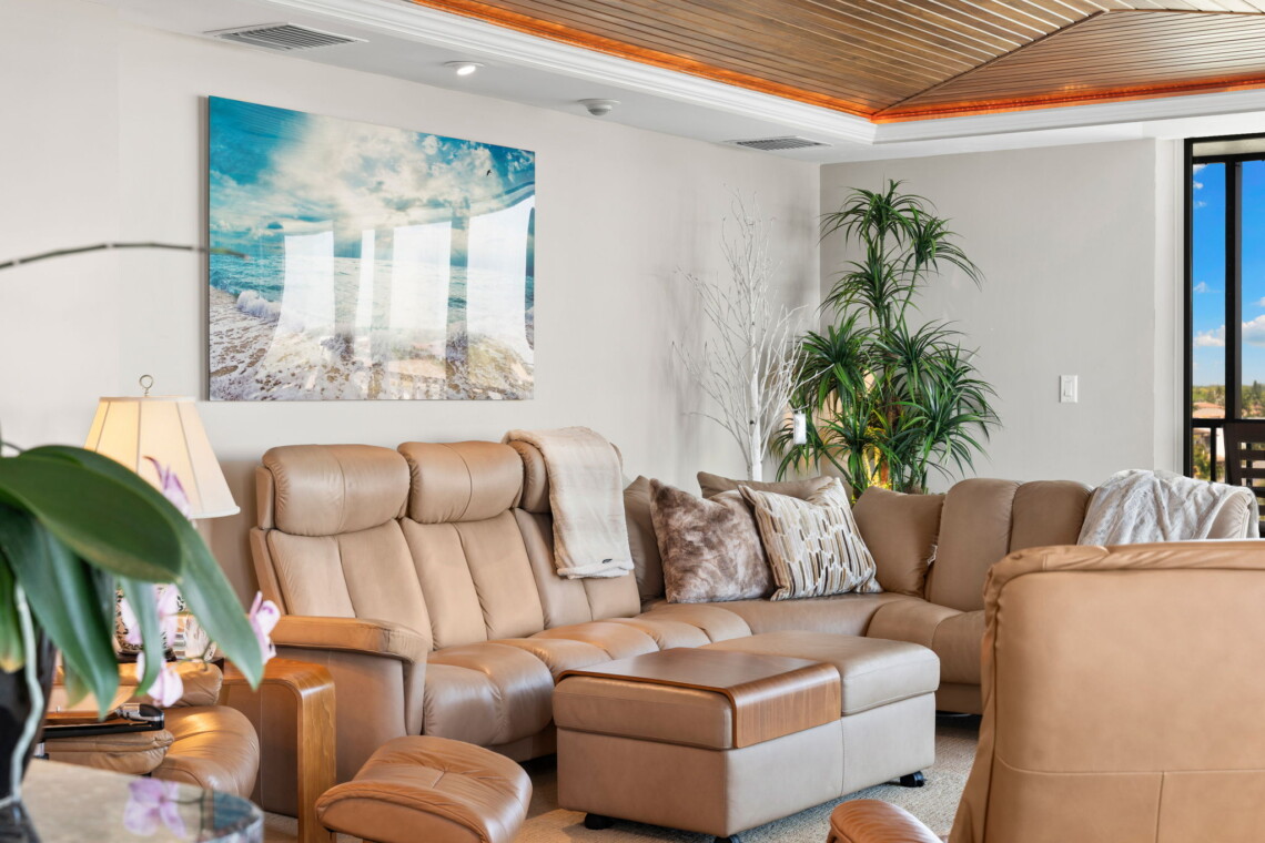 50 web or mls A0104744