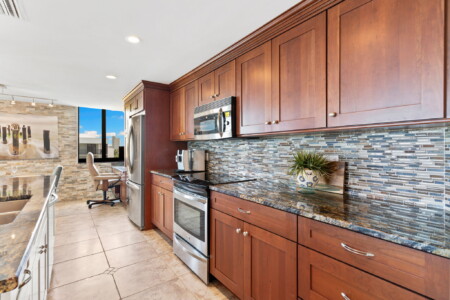 8 web or mls A0104414