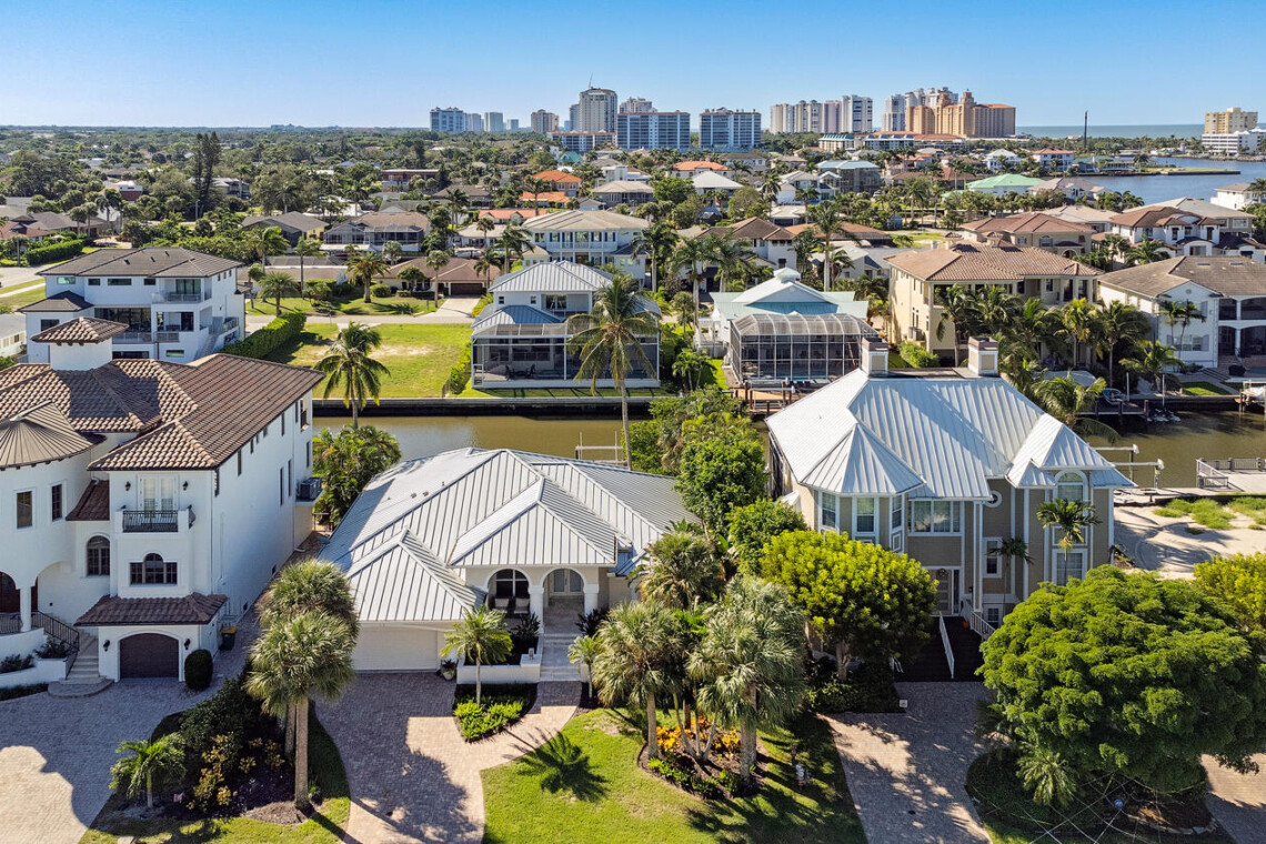 Vanderbilt Naples Kenny Vanderbilt 452 Willet Ave Naples FL 34108 large 001 006 Aerial 1 1500x844 72dpi