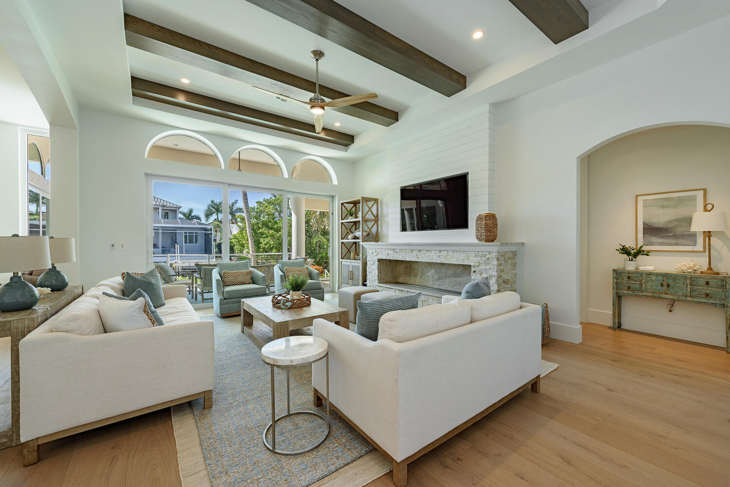 Vanderbilt Naples Kenny Vanderbilt 452 Willet Ave Naples FL 34108 large 008 003 Living 2 1499x1000 72dpi