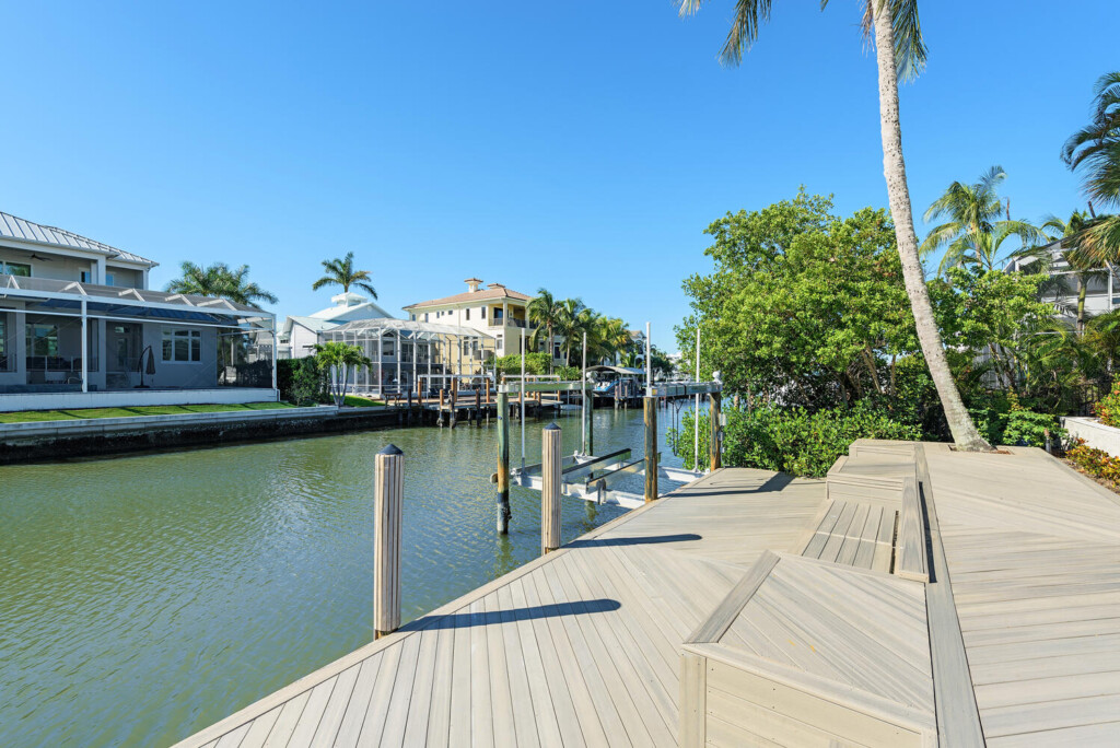 Vanderbilt Naples Kenny Vanderbilt 452 Willet Ave Naples FL 34108 large 023 020 Dock 1499x1000 72dpi