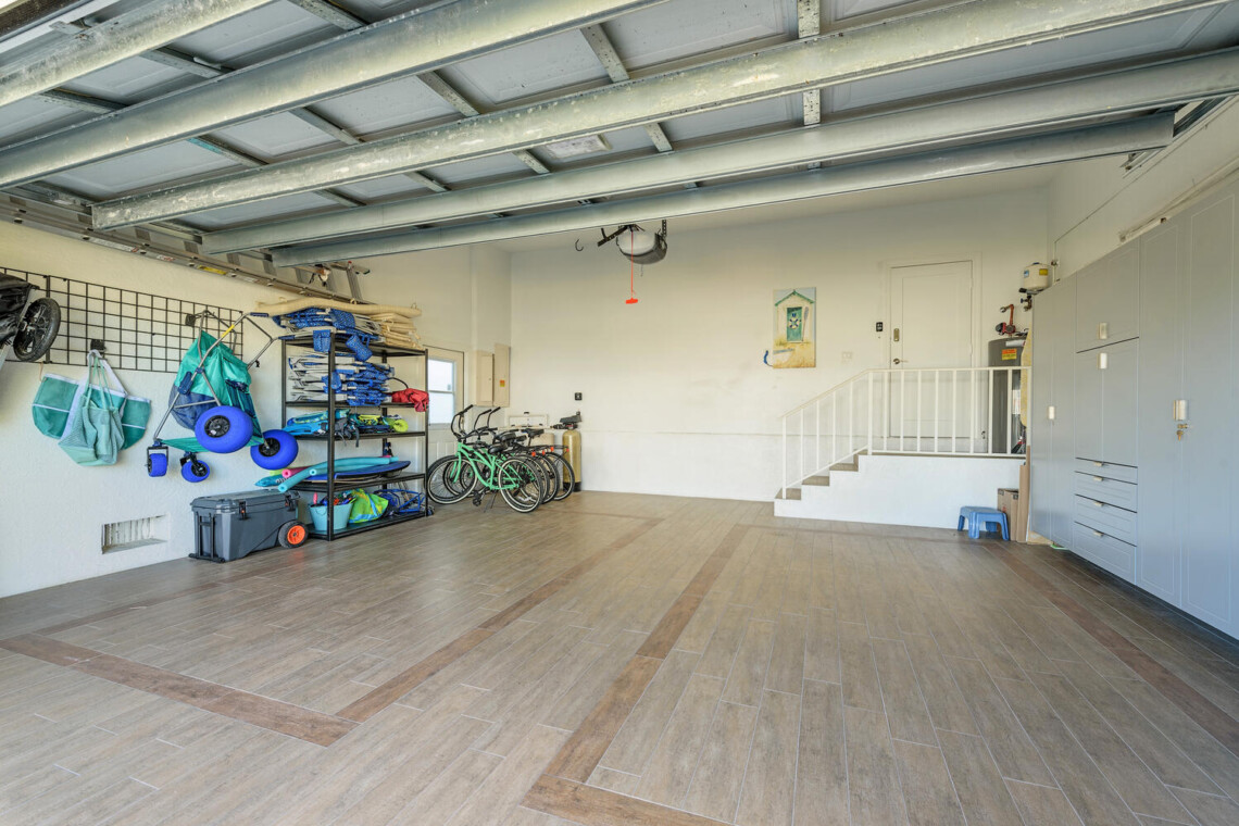 Vanderbilt Naples Kenny Vanderbilt 452 Willet Ave Naples FL 34108 large 024 022 Garage 1499x1000 72dpi