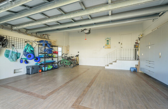 Vanderbilt Naples Kenny Vanderbilt 452 Willet Ave Naples FL 34108 large 024 022 Garage 1499x1000 72dpi