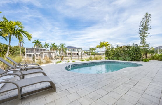 245 2nd St BS 11