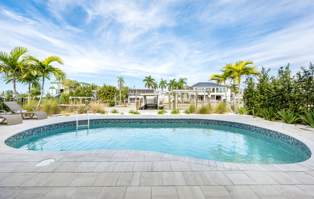 245 2nd St BS 12